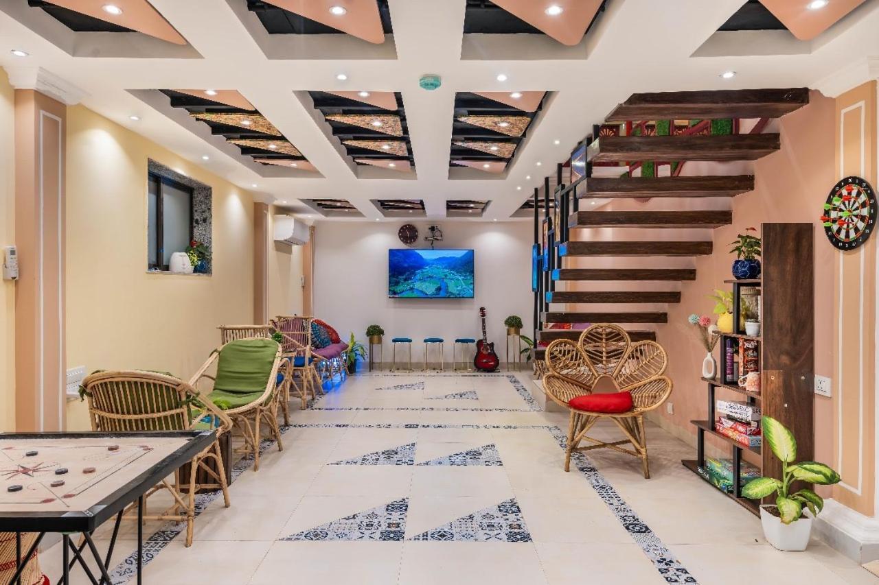 Ostelo Mumbai Airport Hostel Екстериор снимка